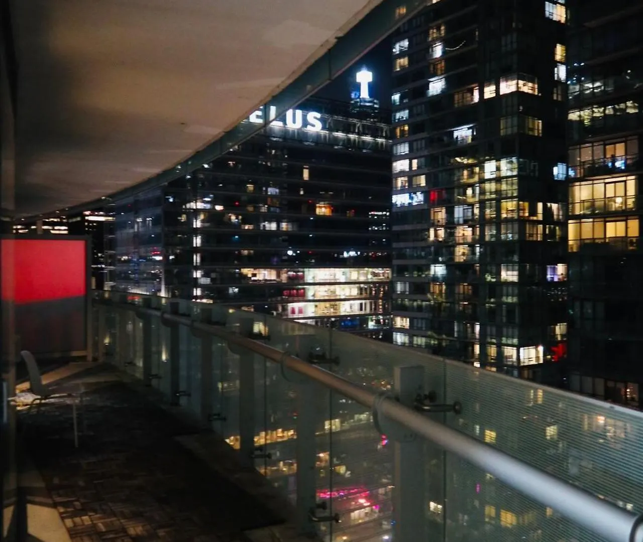 Downtown Modern Lakeview Condo 3 Queen Beds Near Cn Tower & Rogers Centre 토론토