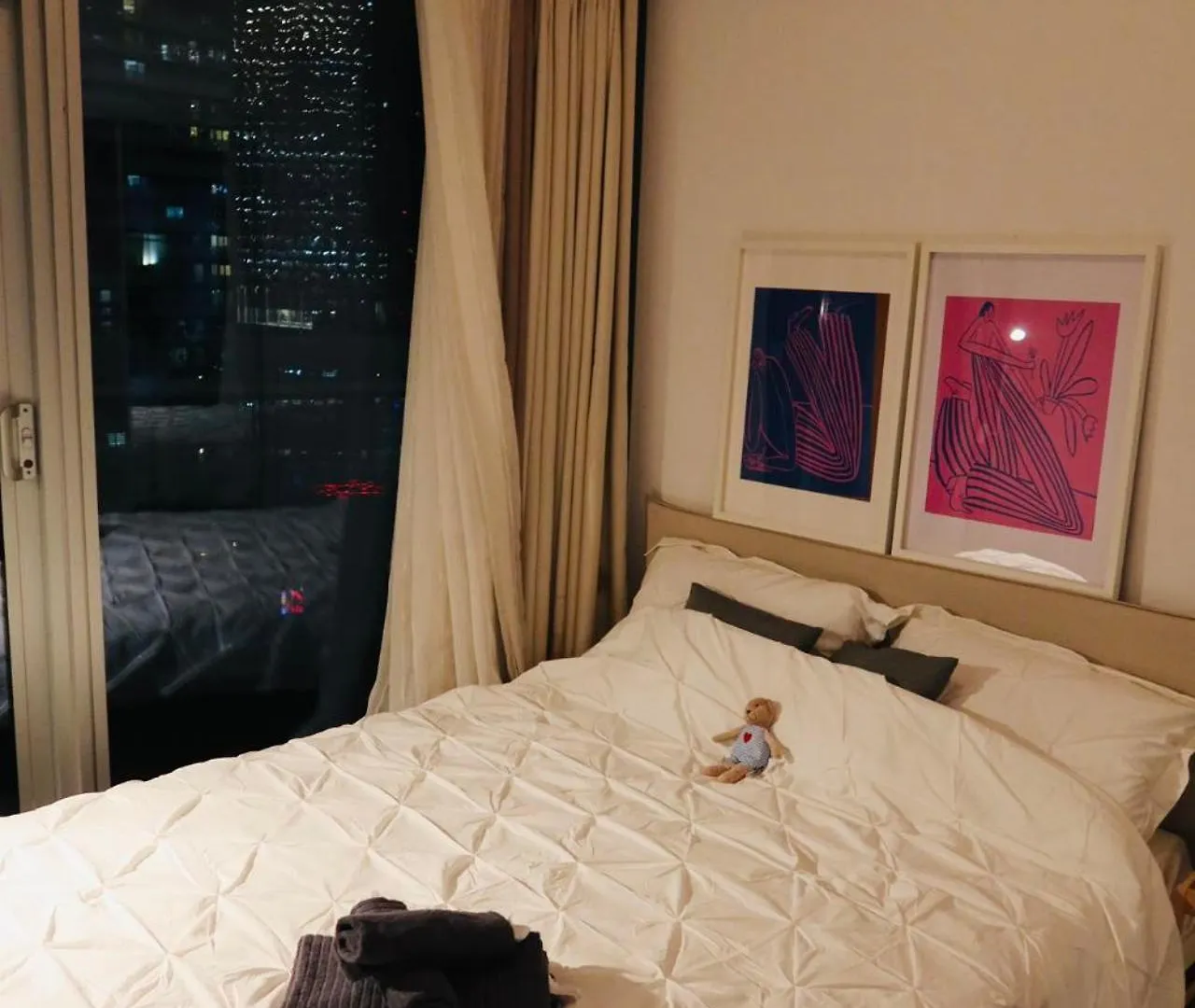 아파트 Downtown Modern Lakeview Condo 3 Queen Beds Near Cn Tower & Rogers Centre 토론토 캐나다